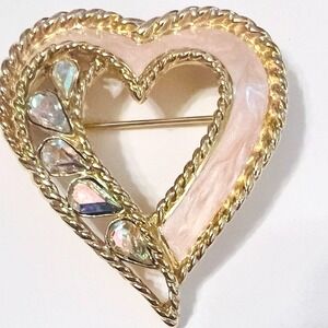 Trifari AB Heart Brooch Pink Enamel Aurora Borealis Rhinestones Gold Tone